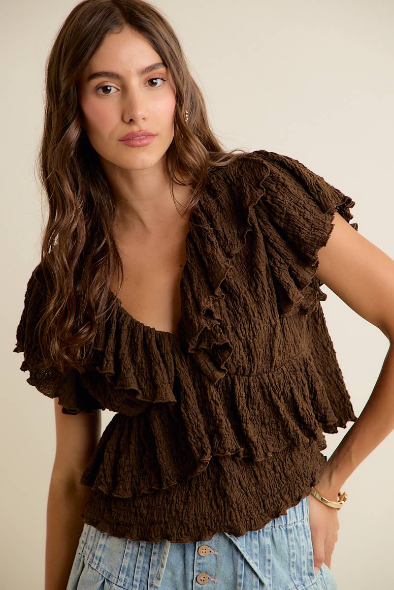 TEXTURED KNIT RUFFLE V NECK KNIT TOP